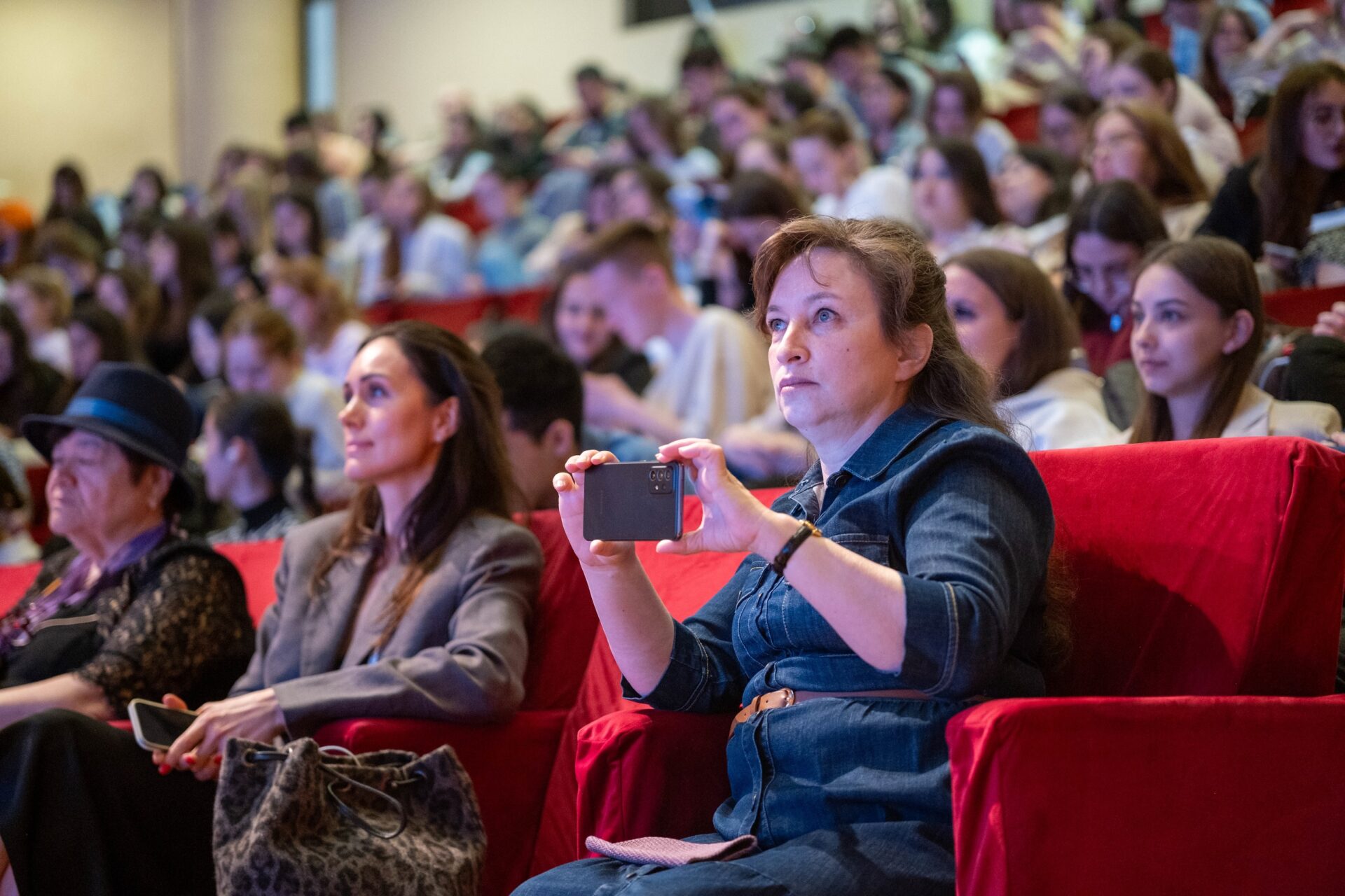 ulysknm6eu2 dpmrncm82a34skof ndhz8lx2z ucbeslibe9u3xiuvfcznjo4gcuviggq7iehhbilyz0fepmlna