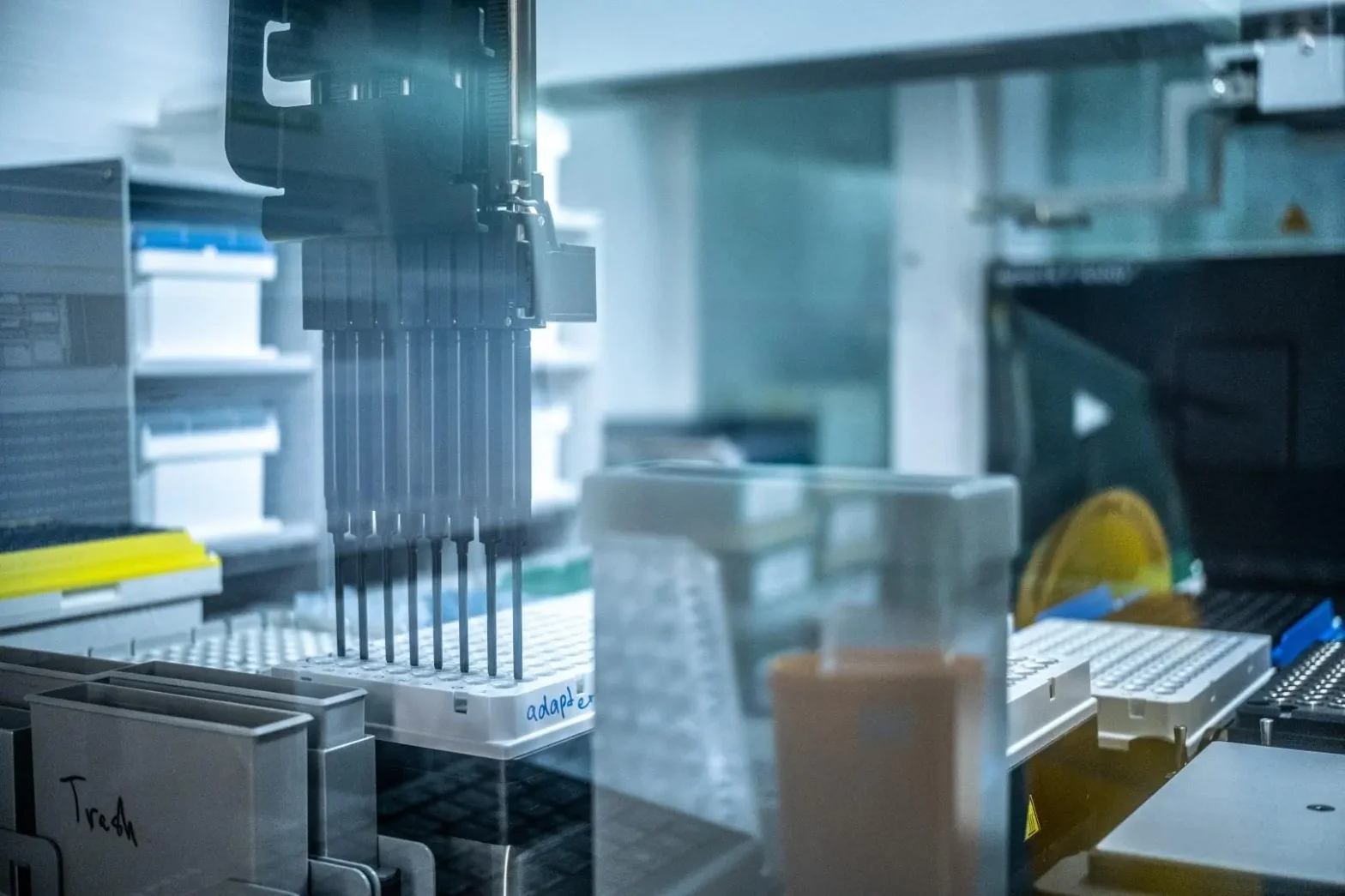 оборудование молекулярно генетическая служба наука (1)