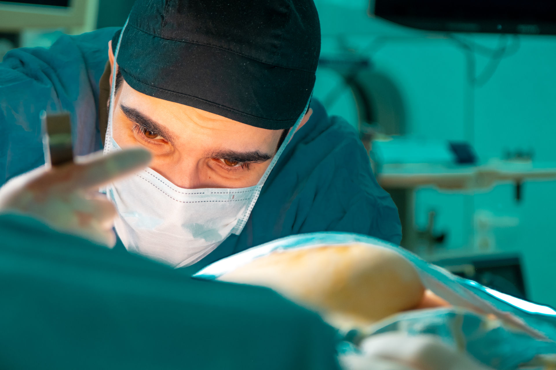 Грудь Куцаридис